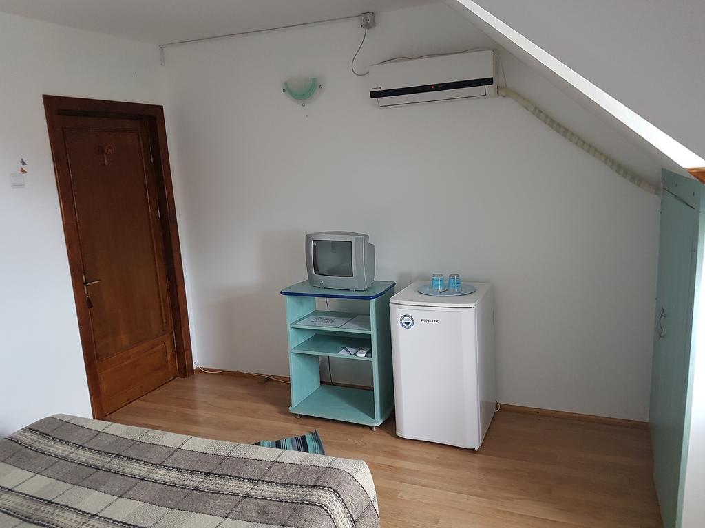 Pensiunea Casa Johnelly Costinesti Exteriör bild